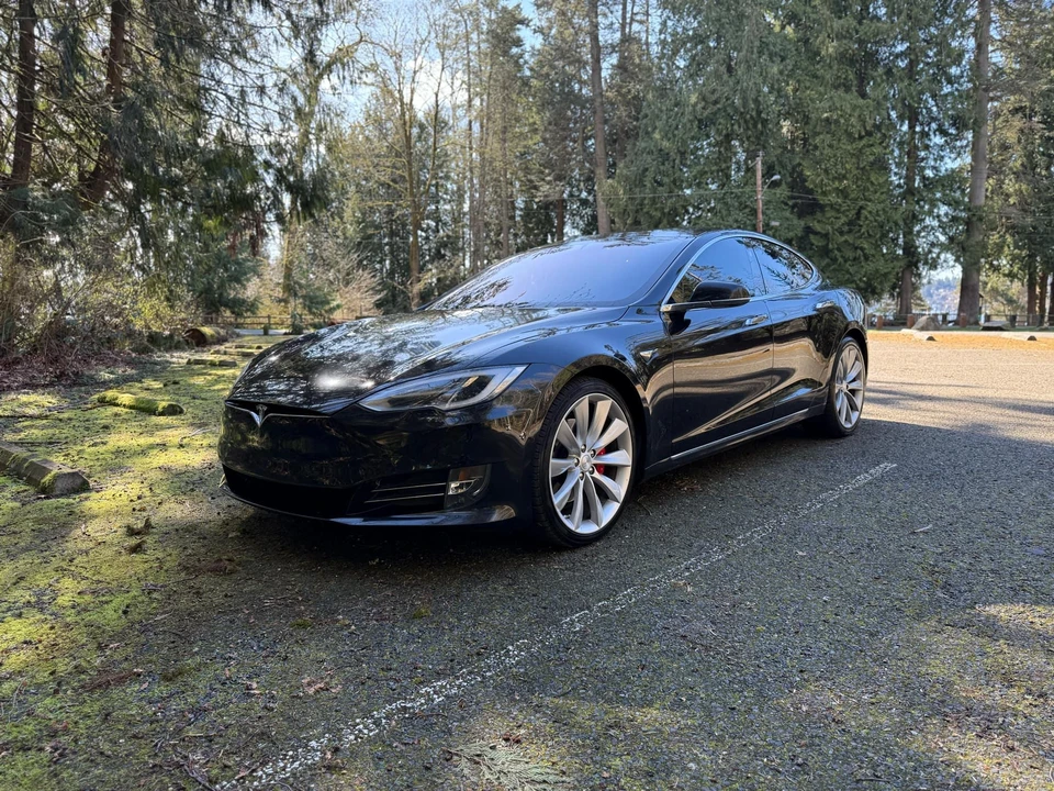 2016 Tesla Model S - Image 7 of 31