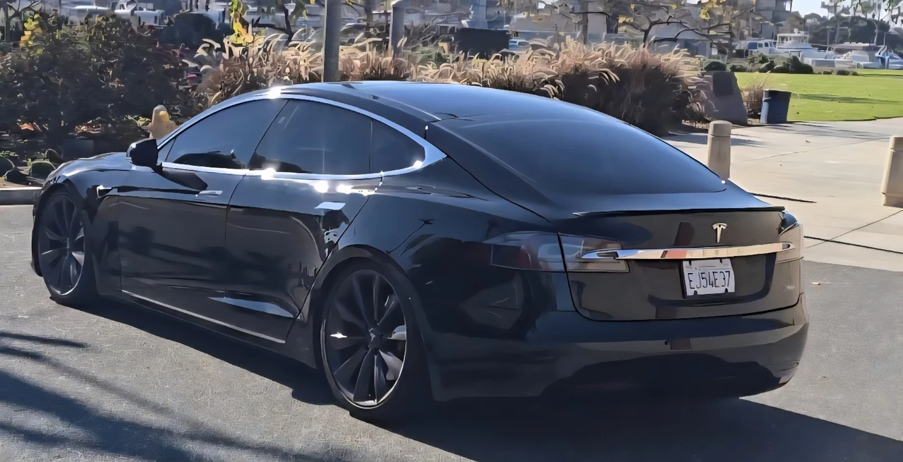 2016 Tesla Model S - Image 6 of 16