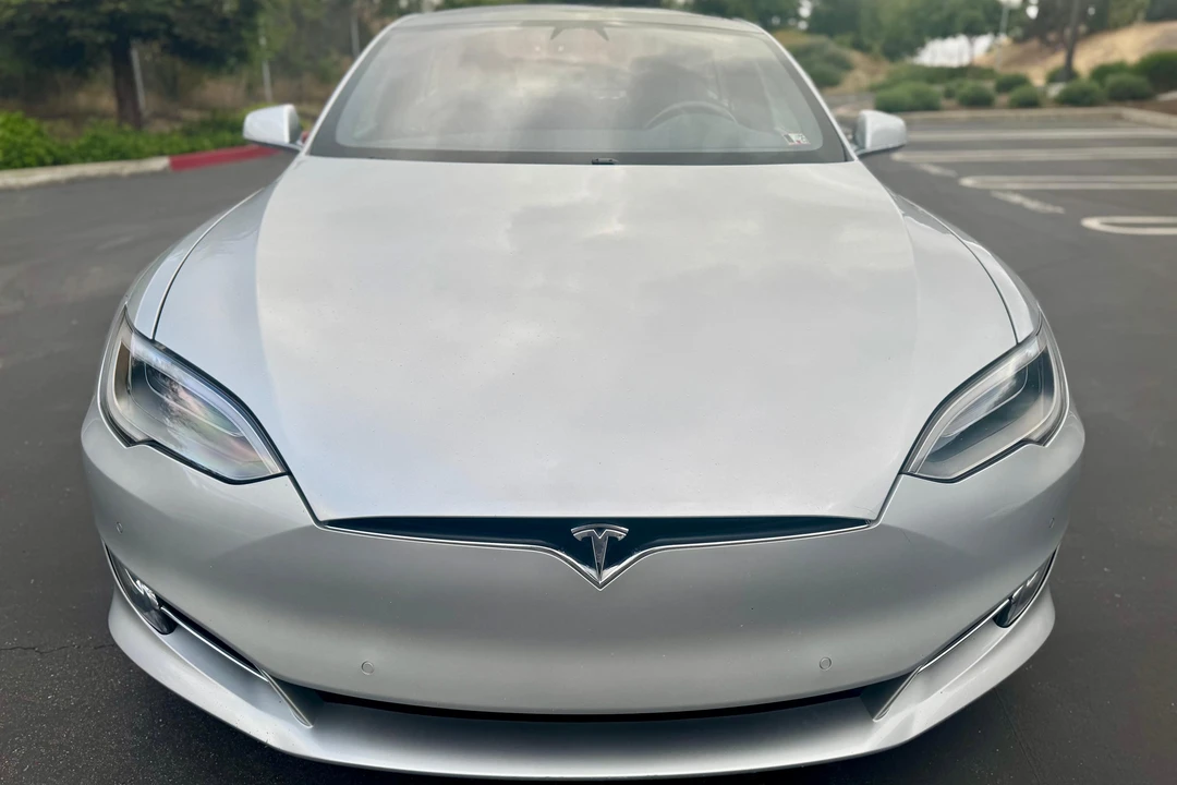 2016 Tesla Model S - Image 2 of 31