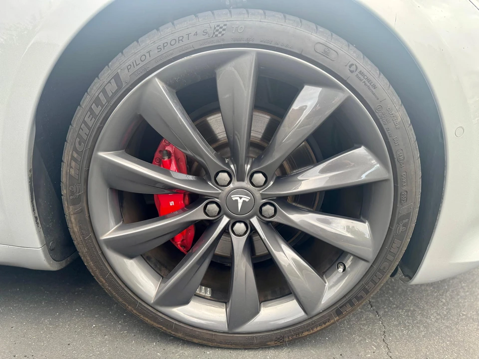2016 Tesla Model S - Image 28 of 31
