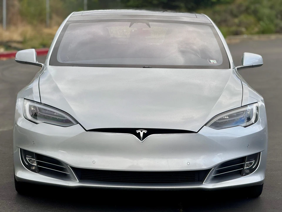 2016 Tesla Model S - Image 7 of 31
