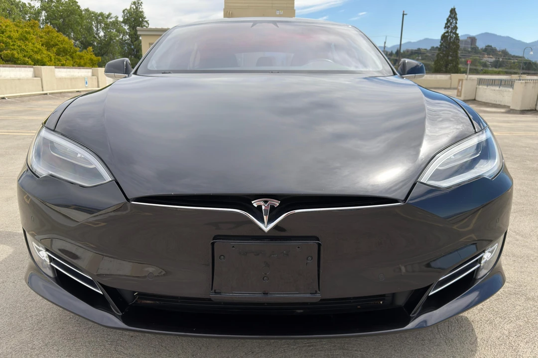 2016 Tesla Model S - Image 2 of 31