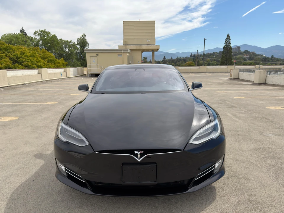 2016 Tesla Model S - Image 7 of 31