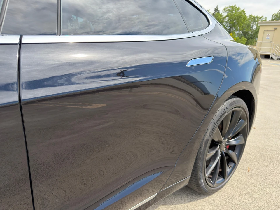 2016 Tesla Model S - Image 30 of 31