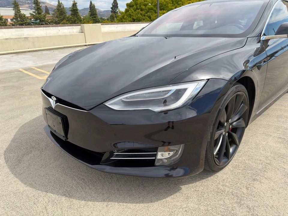 2016 Tesla Model S - Image 24 of 31