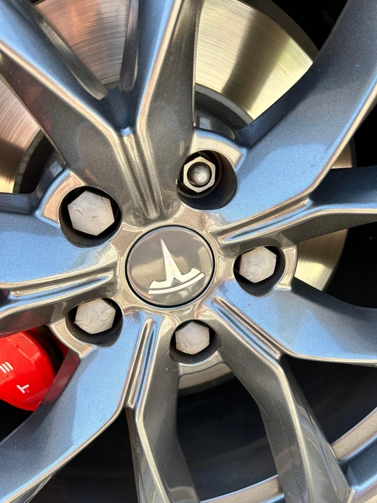 2016 Tesla Model S - Image 8 of 12