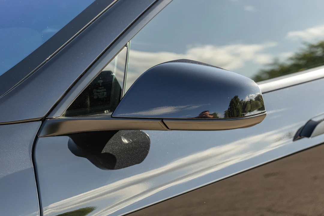 2016 Tesla Model S - Image 17 of 31