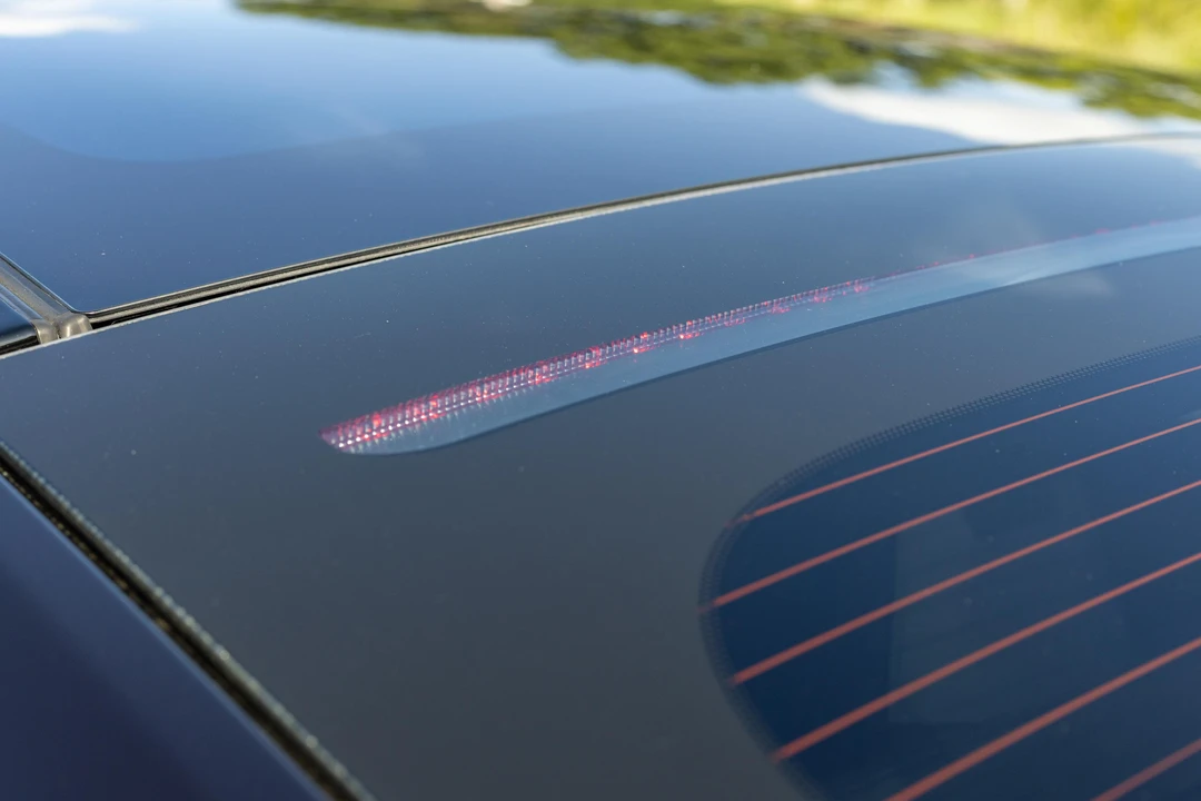 2016 Tesla Model S - Image 26 of 31