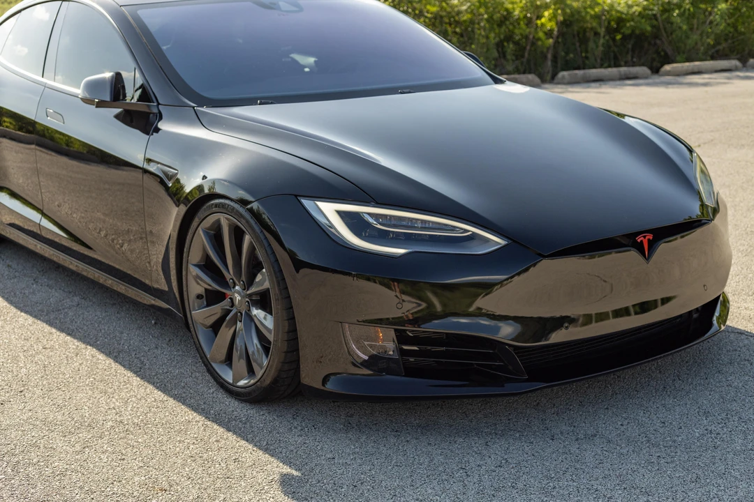 2016 Tesla Model S - Image 8 of 31
