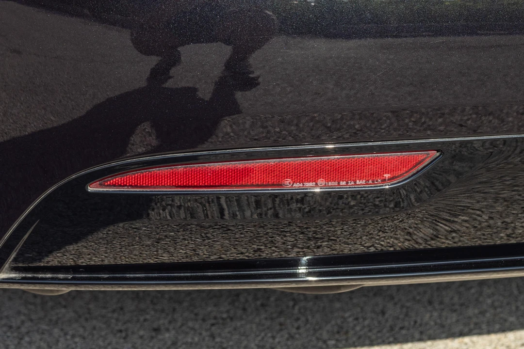 2016 Tesla Model S - Image 30 of 31