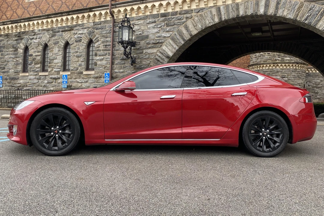 2016 Tesla Model S - Image 3 of 31