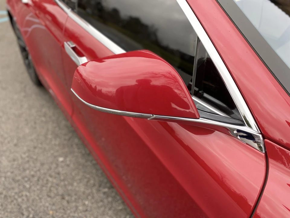 2016 Tesla Model S - Image 24 of 31