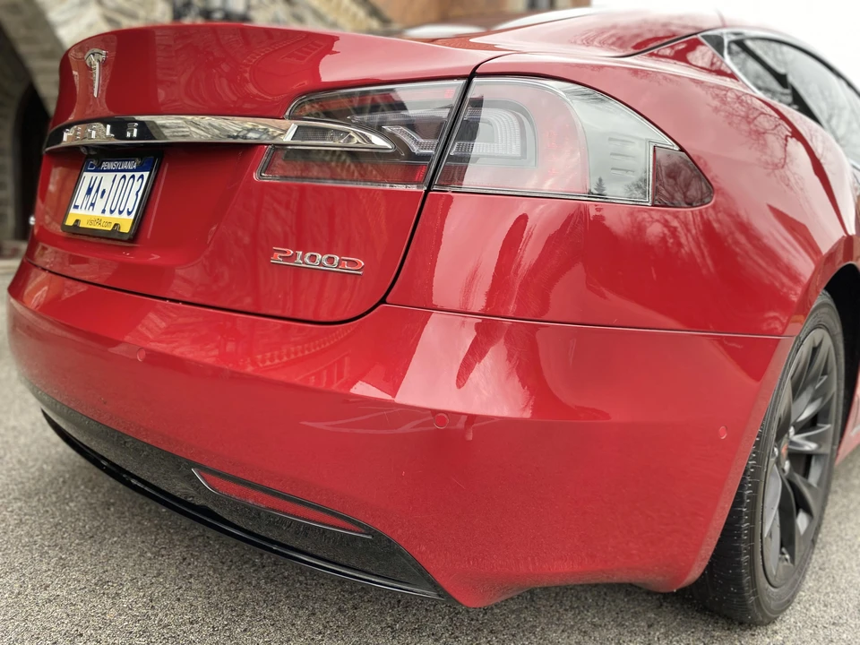 2016 Tesla Model S - Image 21 of 31