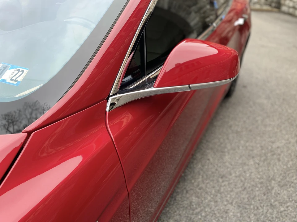 2016 Tesla Model S - Image 15 of 31