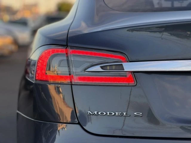 2016 Tesla Model S - Image 10 of 21