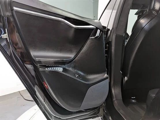 2016 Tesla Model S - Image 10 of 12