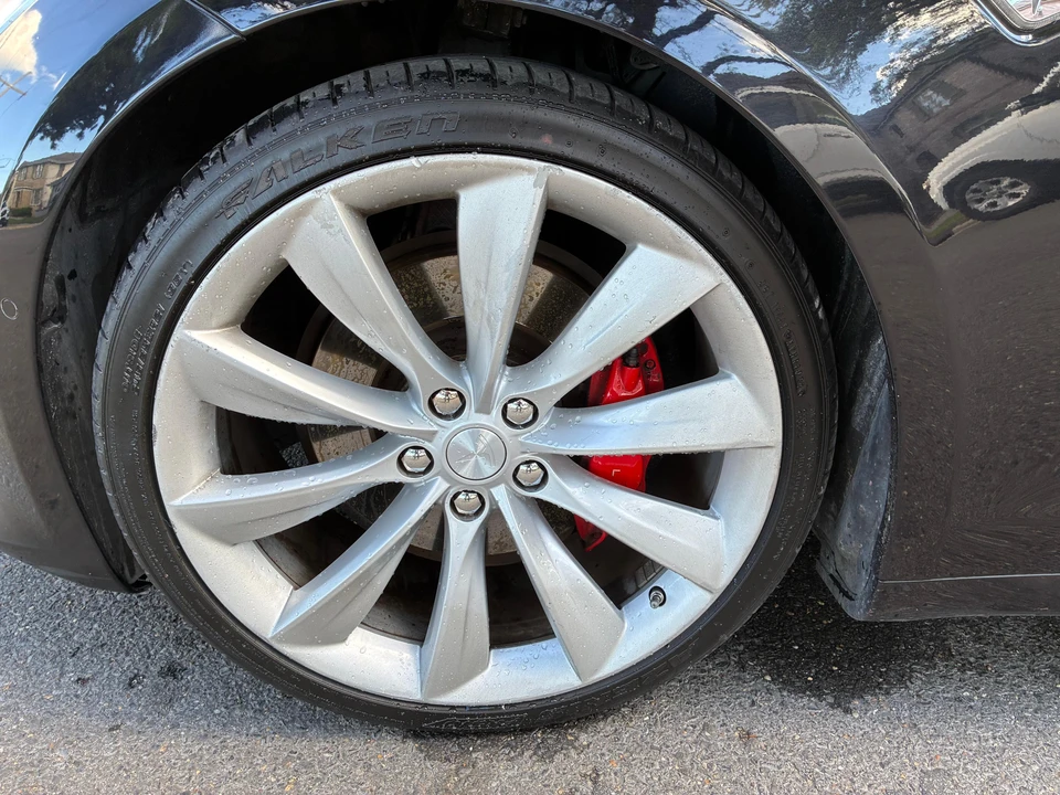 2016 Tesla Model S - Image 12 of 31