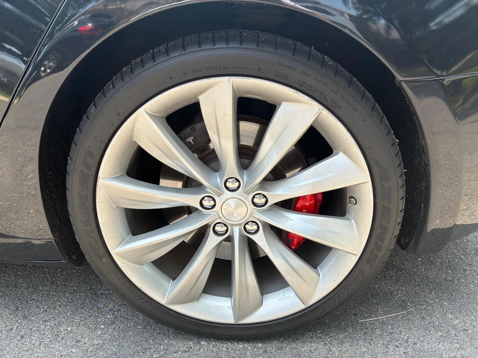 2016 Tesla Model S - Image 13 of 31