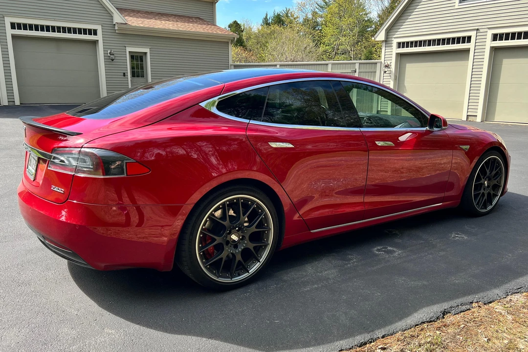 2016 Tesla Model S - Image 4 of 31
