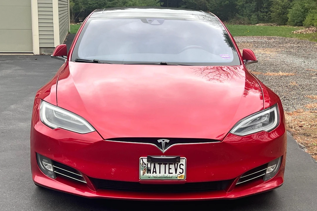 2016 Tesla Model S - Image 2 of 31