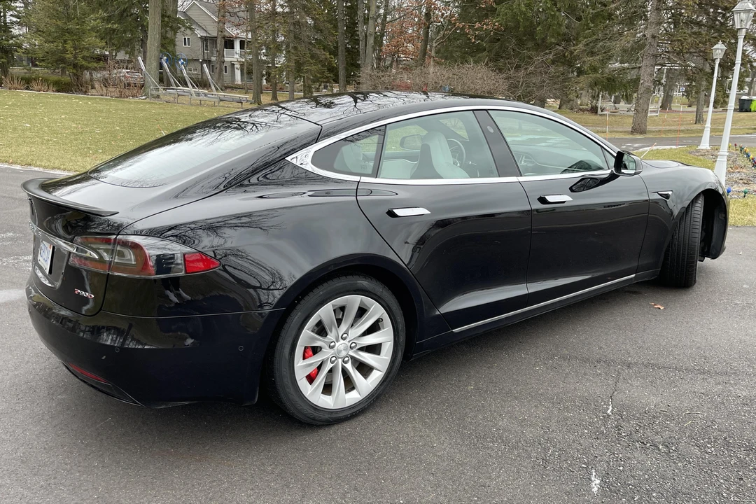 2016 Tesla Model S - Image 4 of 9
