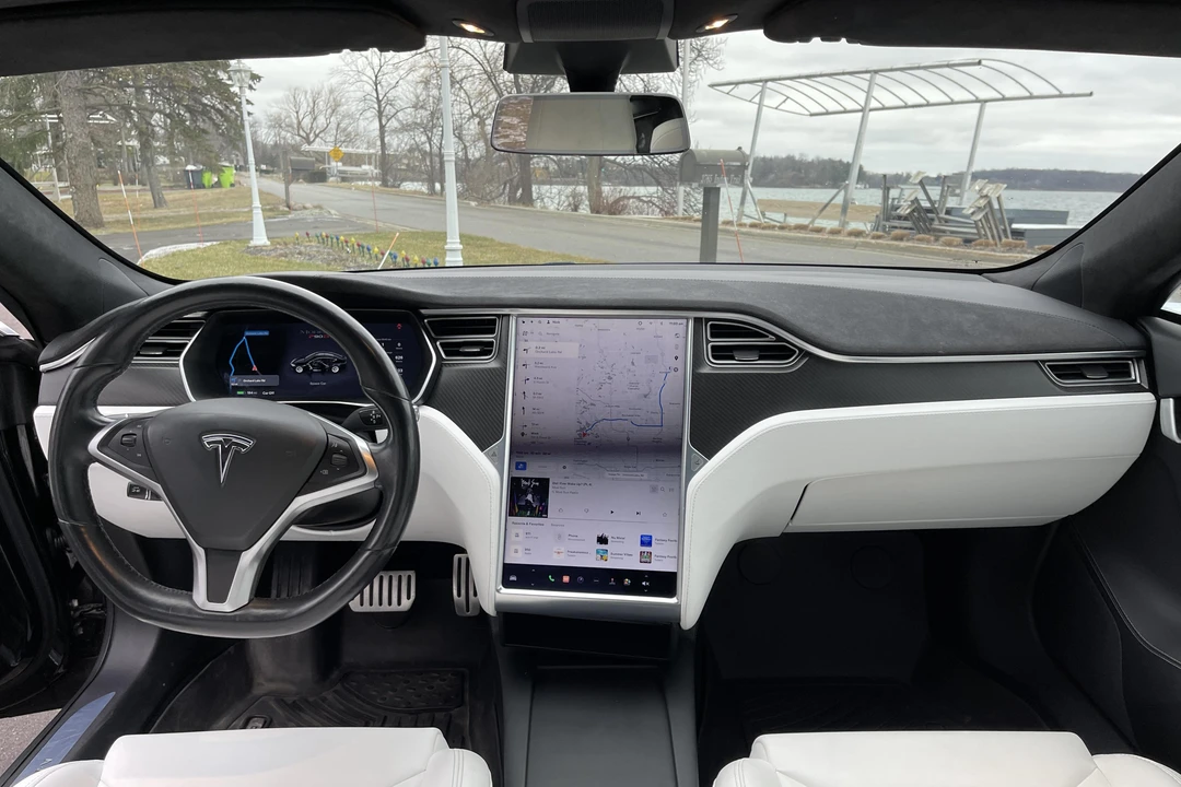 2016 Tesla Model S - Image 9 of 9