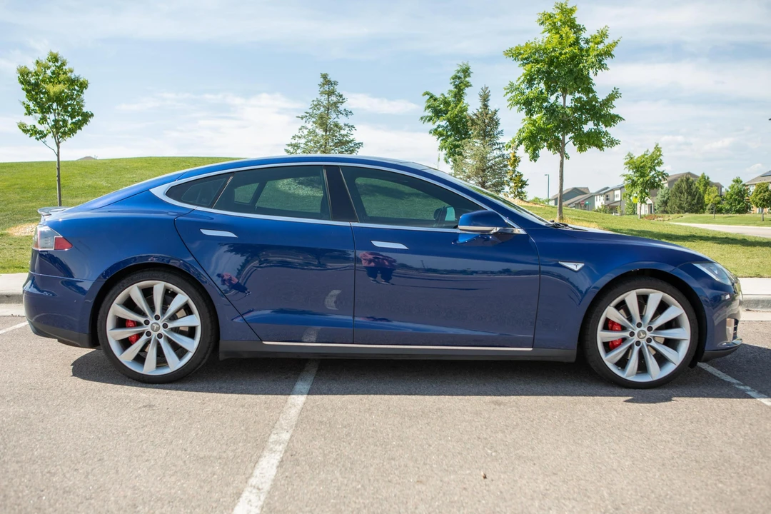 2016 Tesla Model S - Image 3 of 31