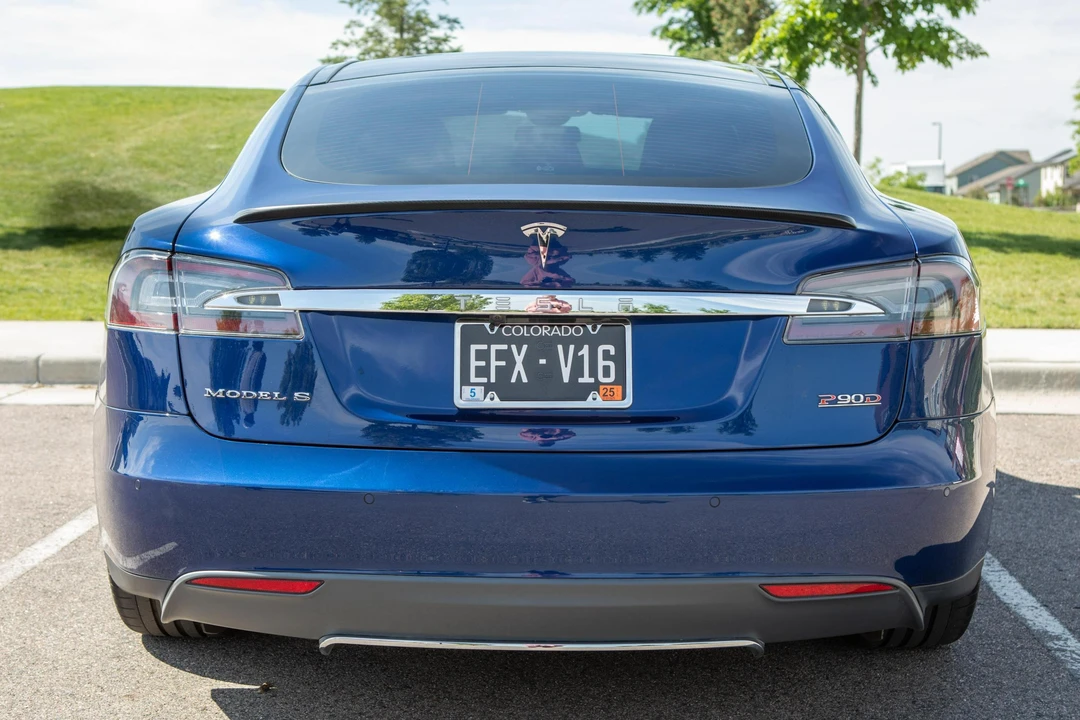 2016 Tesla Model S - Image 5 of 31