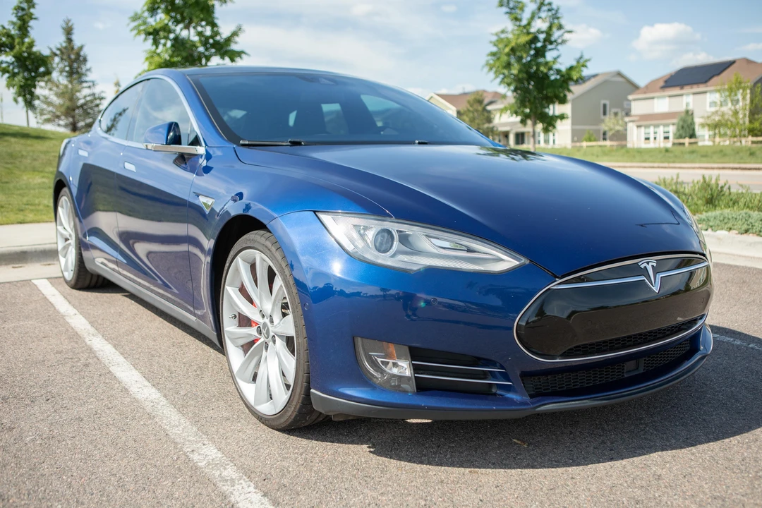 2016 Tesla Model S - Image 11 of 31