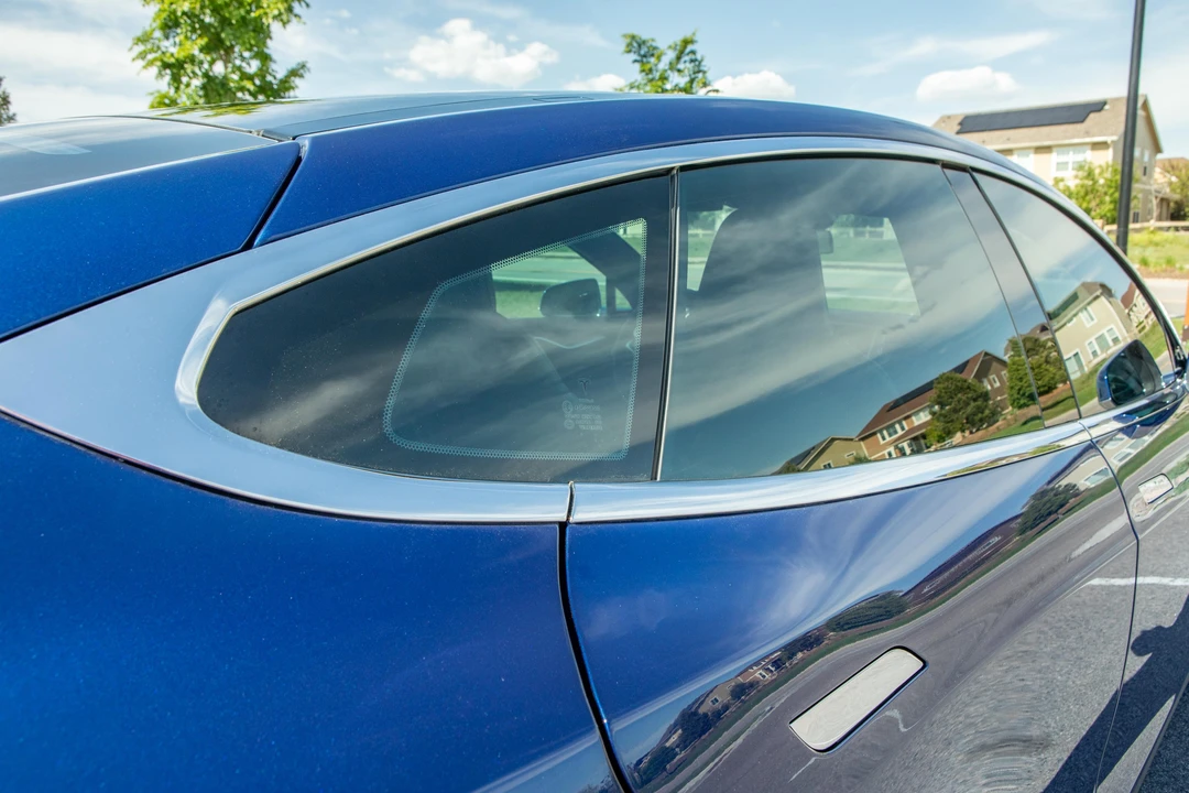 2016 Tesla Model S - Image 26 of 31