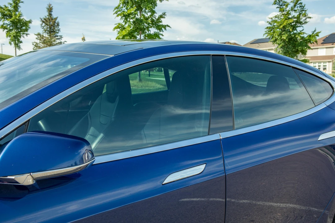 2016 Tesla Model S - Image 17 of 31