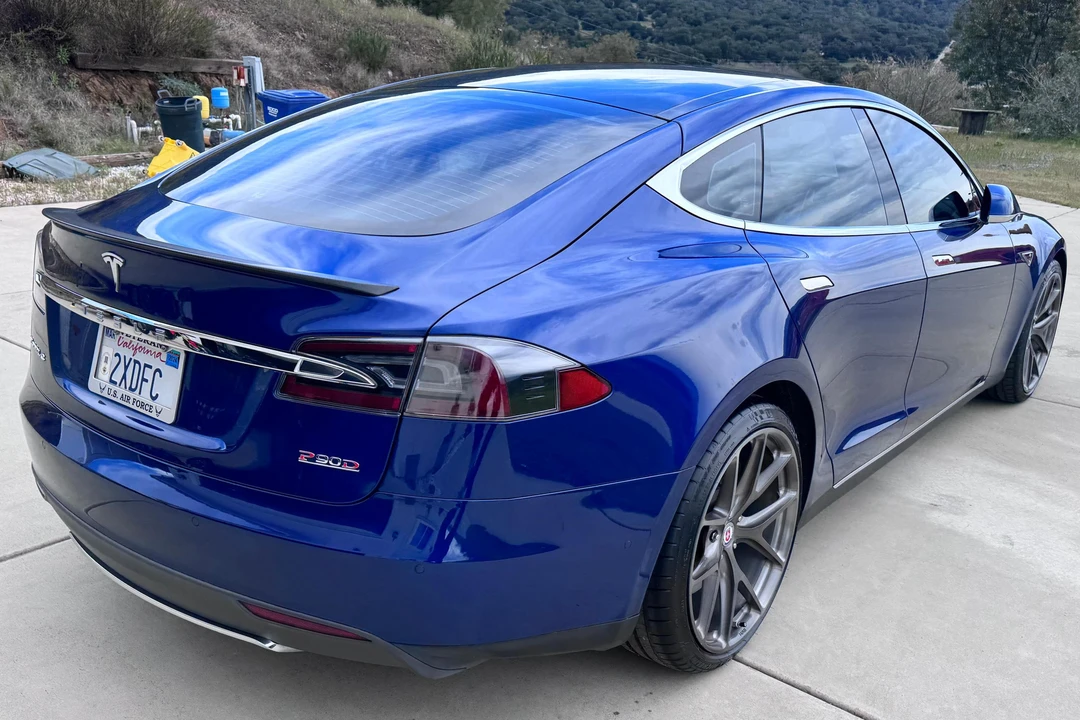 2016 Tesla Model S - Image 4 of 31