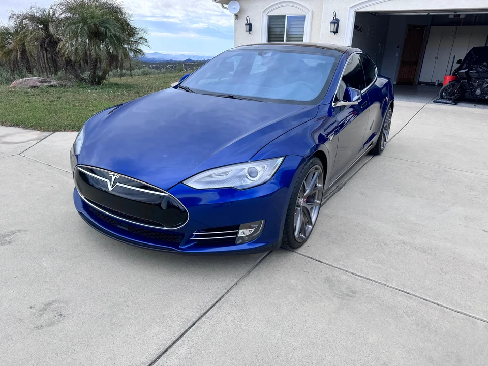 2016 Tesla Model S - Image 7 of 31