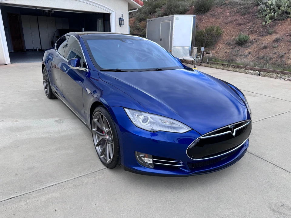 2016 Tesla Model S - Image 20 of 31