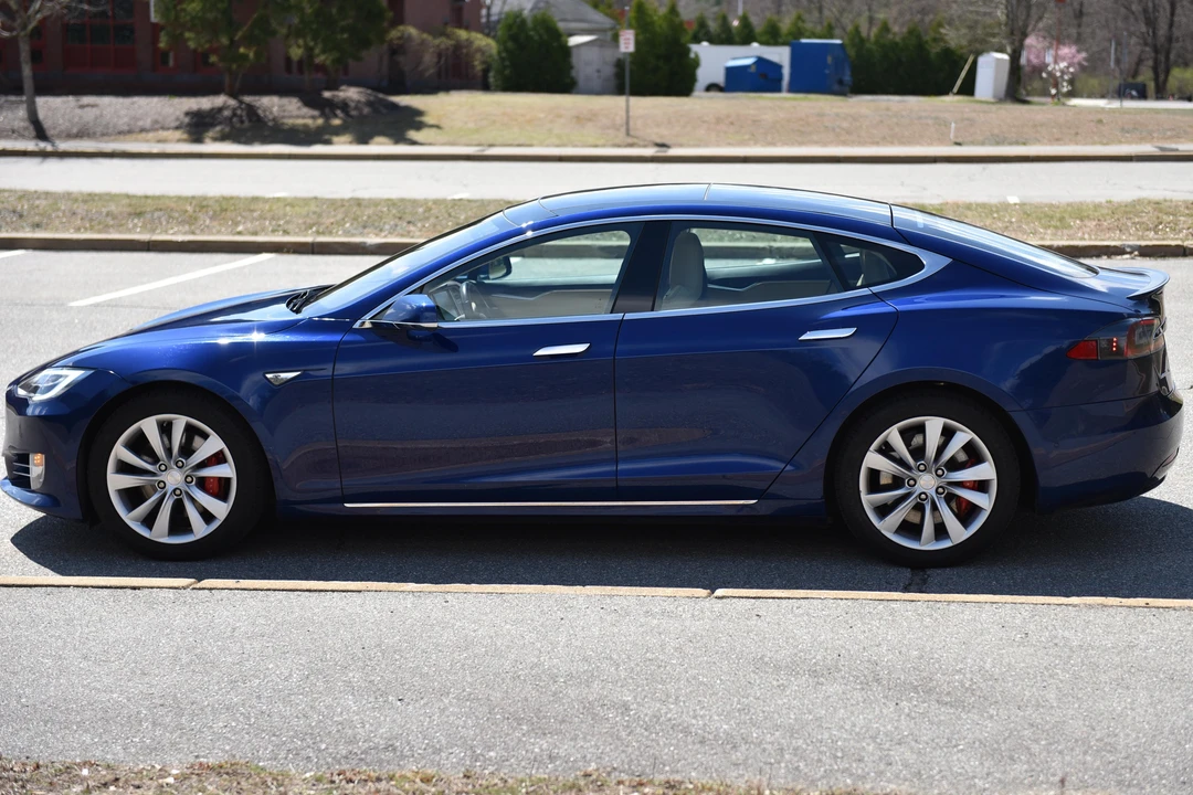2016 Tesla Model S - Image 3 of 31