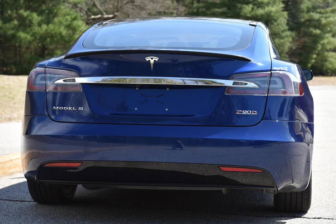 2016 Tesla Model S - Image 5 of 31