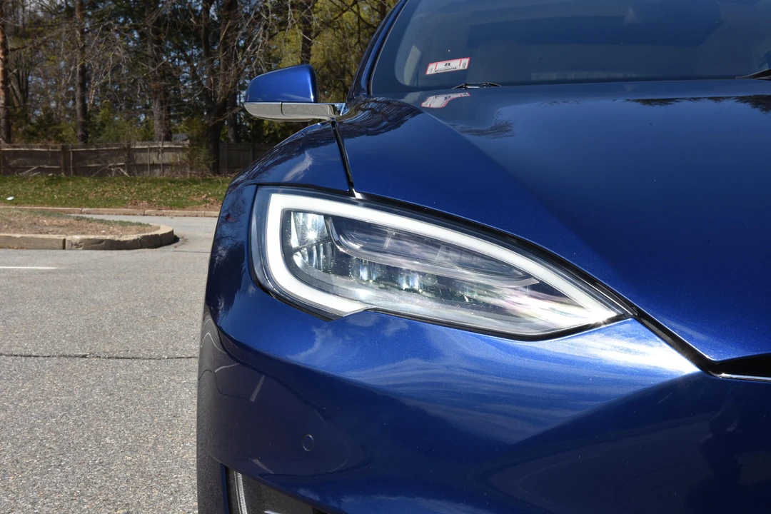 2016 Tesla Model S - Image 17 of 31