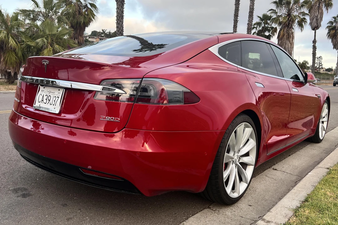 2016 Tesla Model S - Image 4 of 5