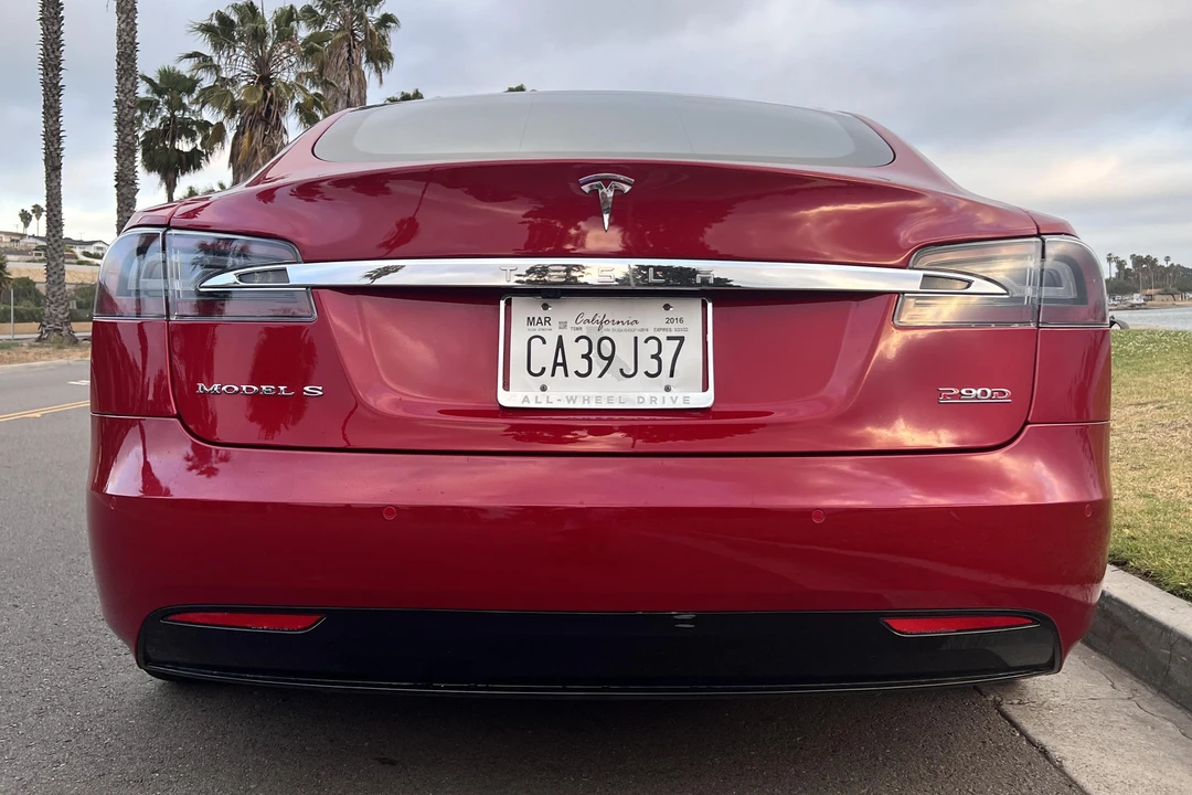 2016 Tesla Model S - Image 5 of 5