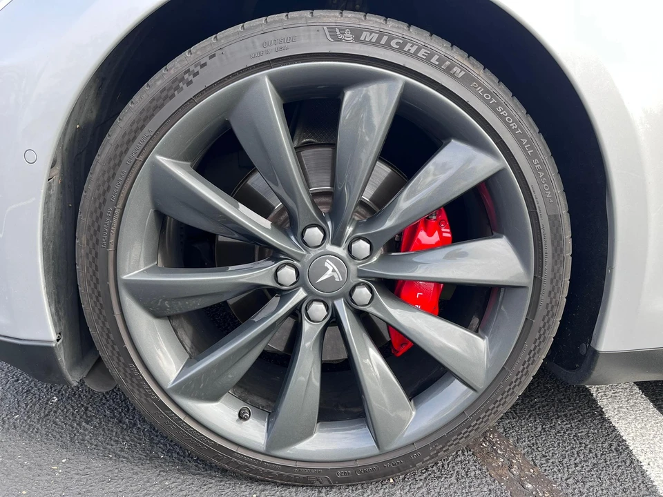 2016 Tesla Model S - Image 20 of 31