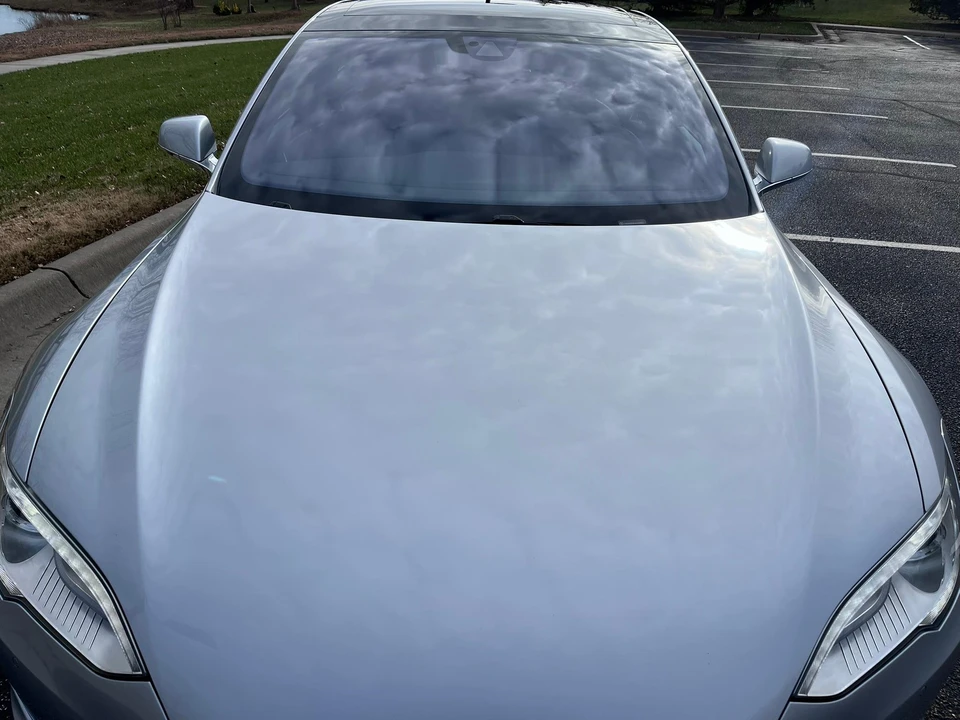 2016 Tesla Model S - Image 12 of 31