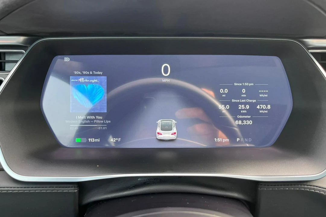 2016 Tesla Model S - Image 27 of 31