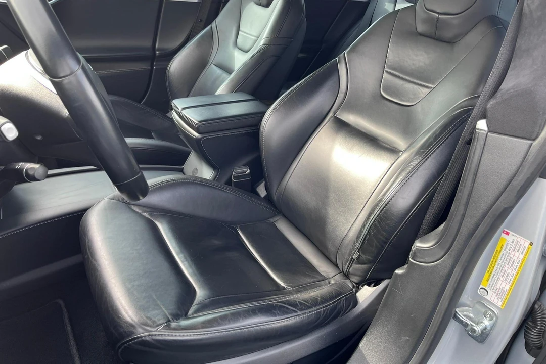 2016 Tesla Model S - Image 25 of 31