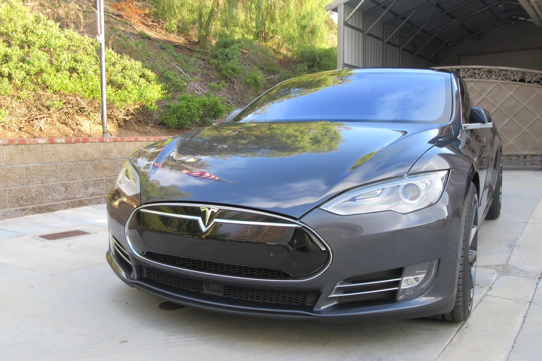 2016 Tesla Model S - Image 7 of 31