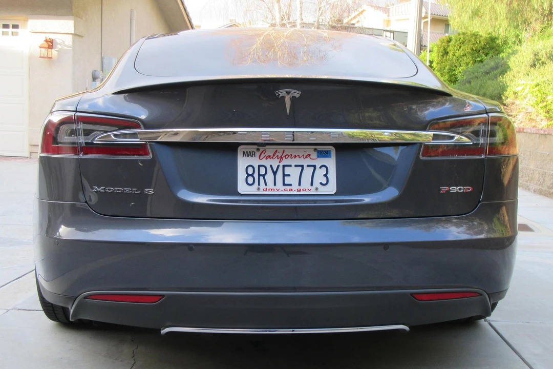 2016 Tesla Model S - Image 5 of 31