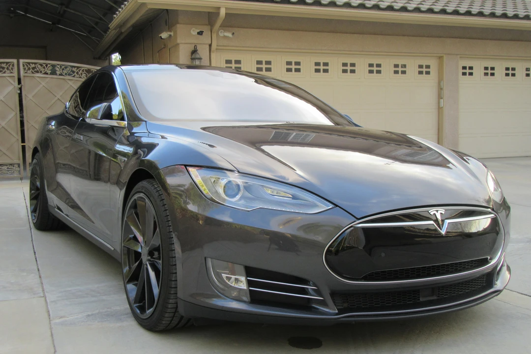 2016 Tesla Model S - Image 20 of 31