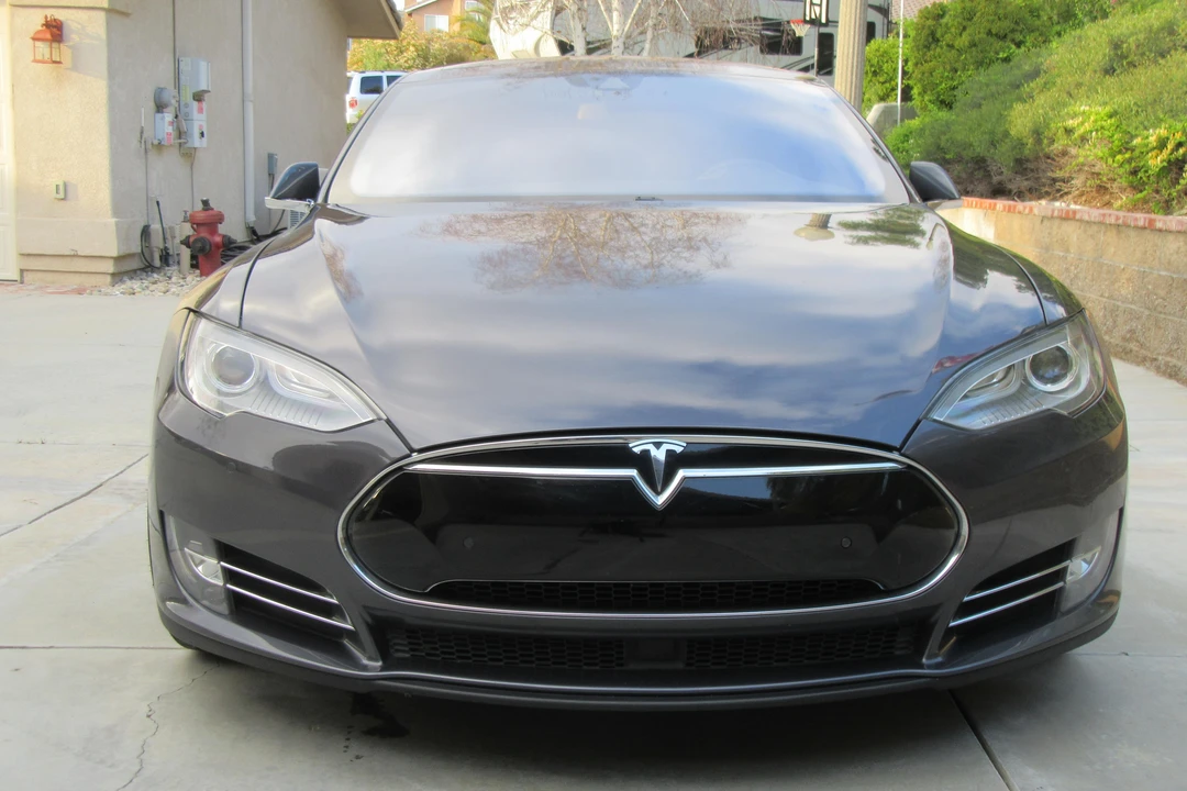 2016 Tesla Model S - Image 22 of 31