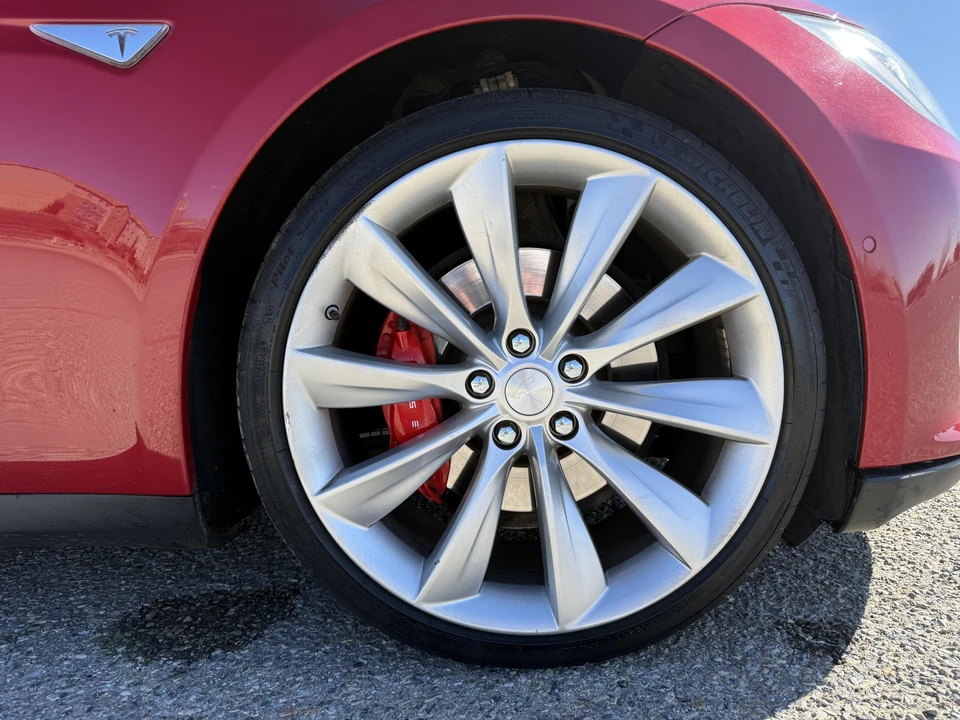2016 Tesla Model S - Image 30 of 31