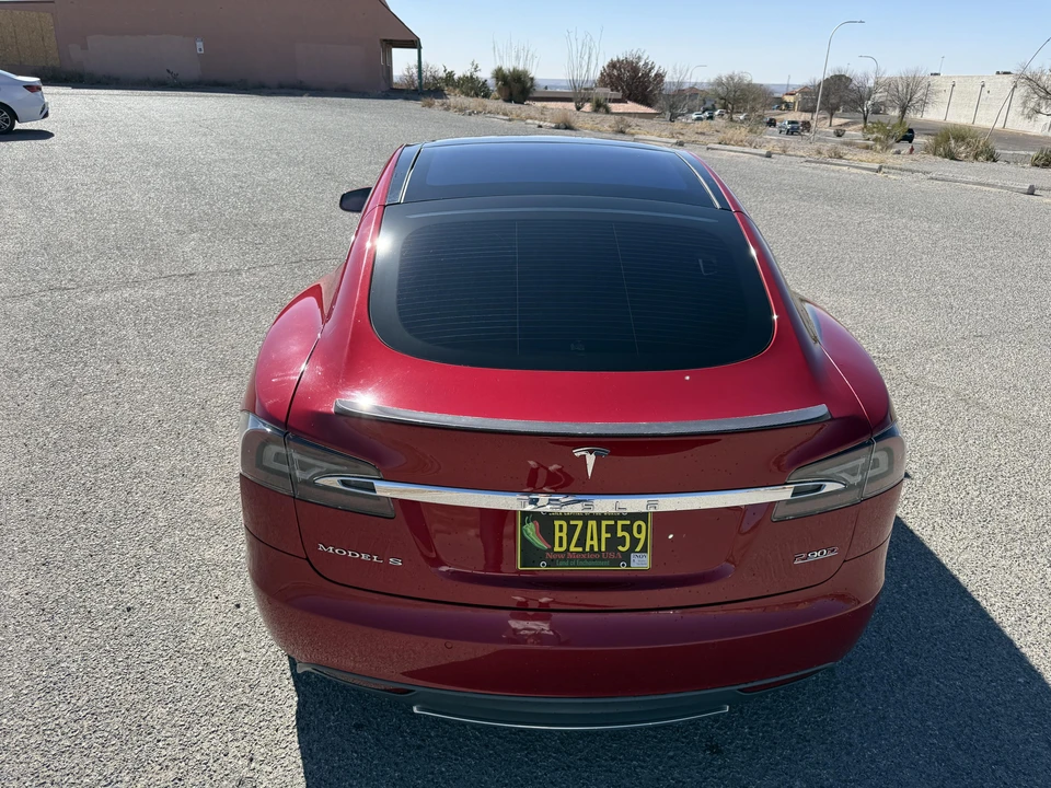 2016 Tesla Model S - Image 16 of 31