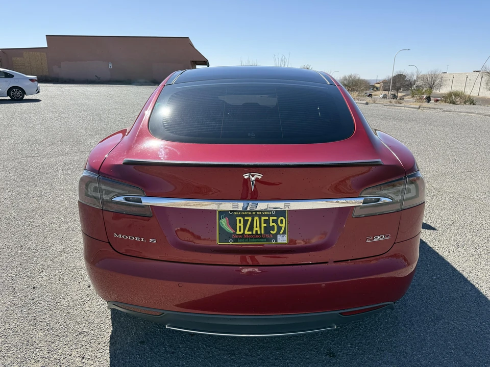 2016 Tesla Model S - Image 15 of 31